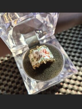 Vargas Guilloche Ring Size 6.5